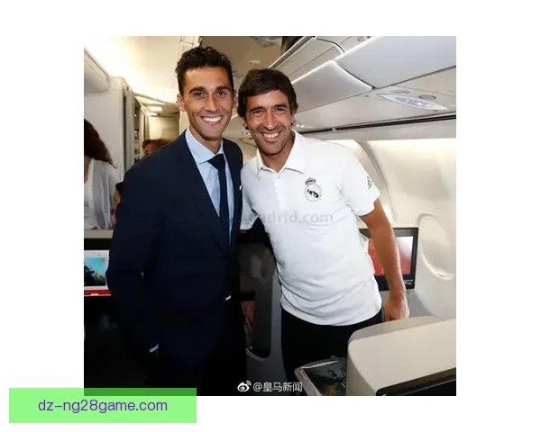 阿韦洛亚晒合照誓同进退共生死